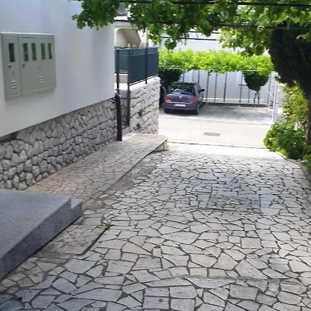 Marko Apartment *
